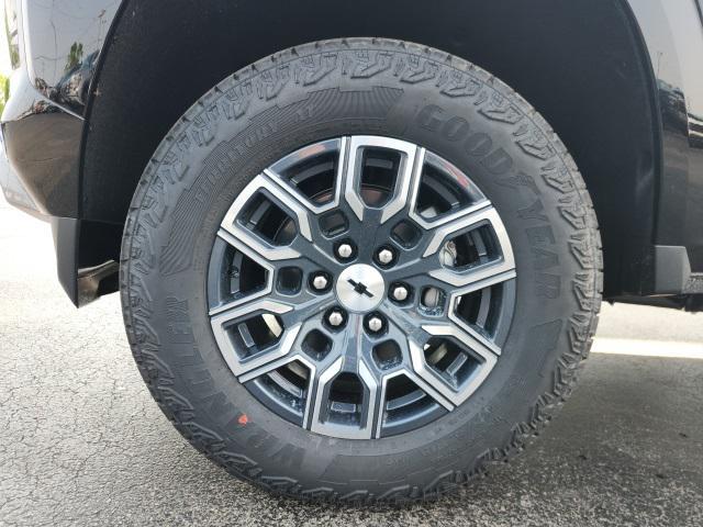 new 2025 Chevrolet Colorado car, priced at $47,143
