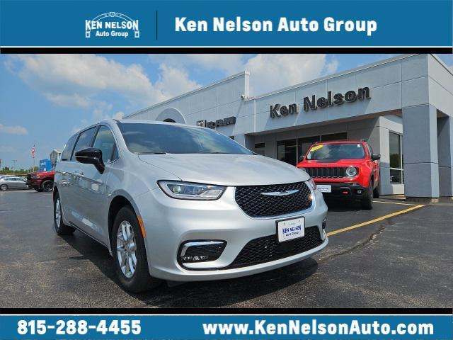 new 2026 Chrysler Pacifica car, priced at $42,254