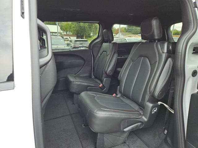 new 2026 Chrysler Pacifica car, priced at $42,961