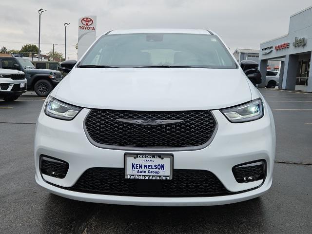 new 2026 Chrysler Pacifica car, priced at $42,961