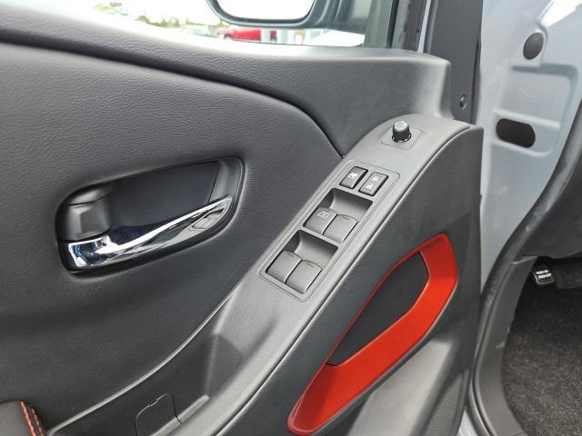 new 2025 Nissan Frontier car, priced at $40,986