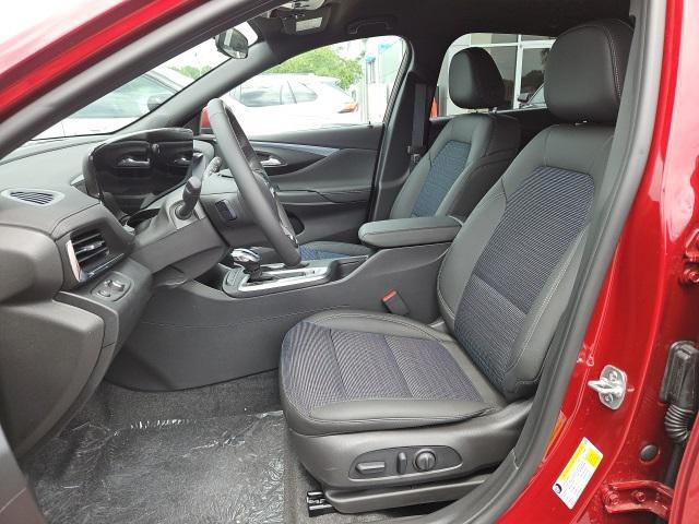 new 2025 Buick Envista car, priced at $26,292