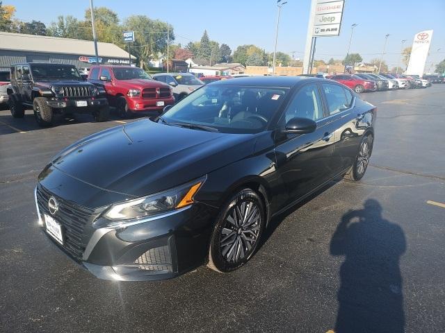 used 2023 Nissan Altima car, priced at $23,906