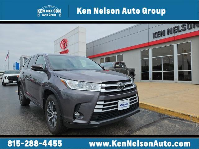 used 2018 Toyota Highlander car, priced at $22,595