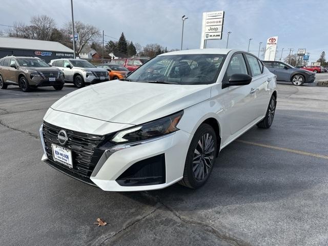 new 2025 Nissan Altima car, priced at $31,300