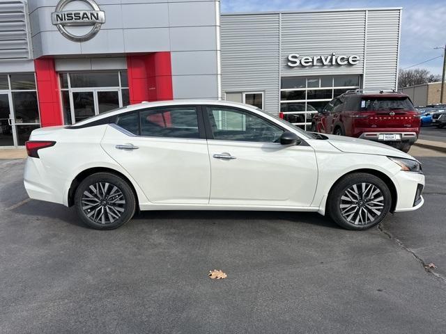 new 2025 Nissan Altima car, priced at $31,300