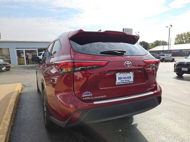 used 2020 Toyota Highlander car, priced at $33,995