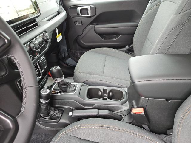 new 2025 Jeep Wrangler car, priced at $45,204