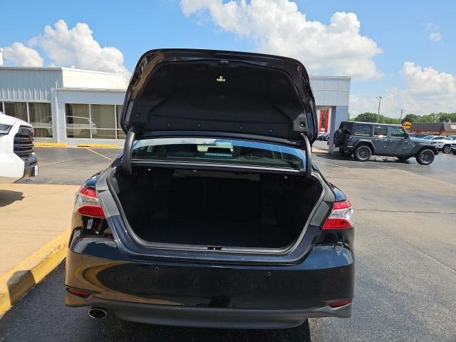used 2019 Toyota Camry Hybrid car, priced at $24,995