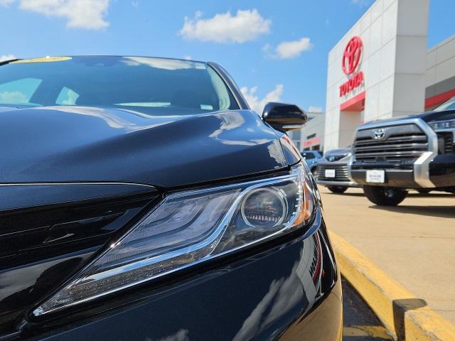 used 2019 Toyota Camry Hybrid car, priced at $24,995