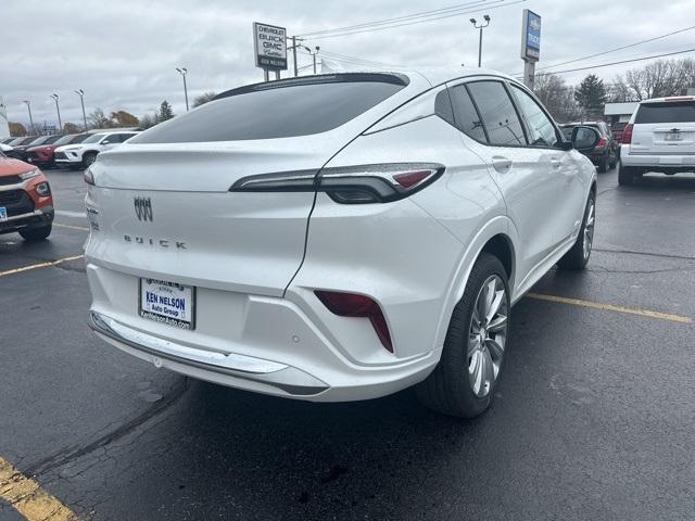 new 2025 Buick Envista car, priced at $32,135