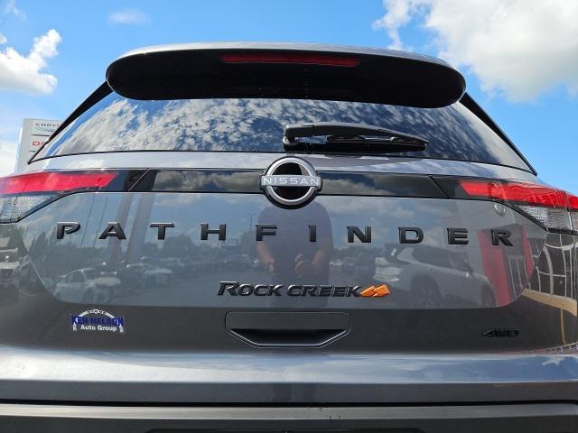 new 2025 Nissan Pathfinder car, priced at $42,004