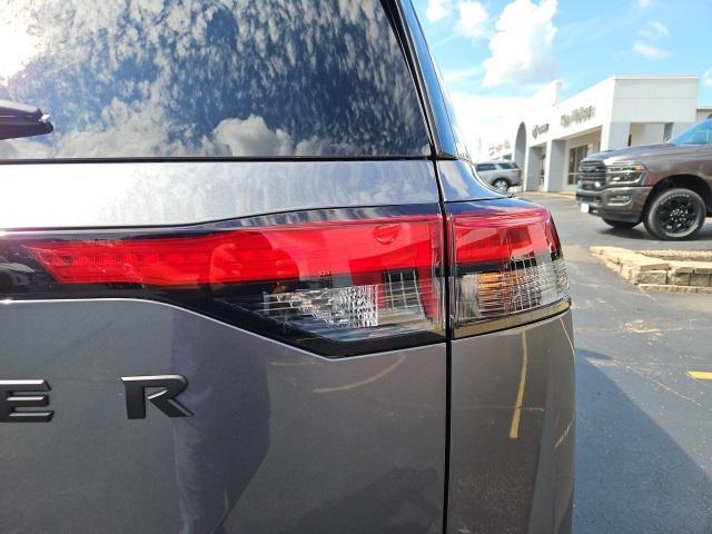 new 2025 Nissan Pathfinder car, priced at $42,004