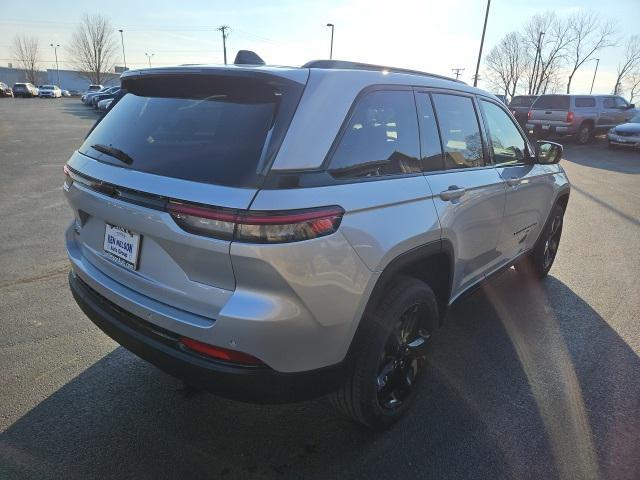 new 2024 Jeep Grand Cherokee car, priced at $41,297