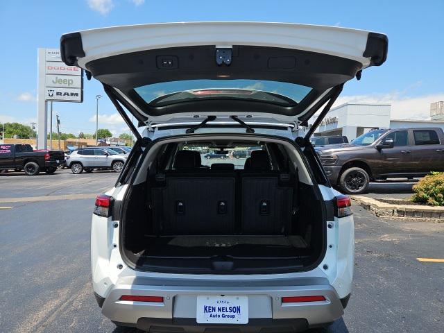 new 2025 Nissan Pathfinder car, priced at $41,267