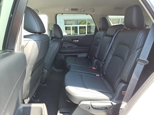 new 2025 Nissan Pathfinder car, priced at $41,267