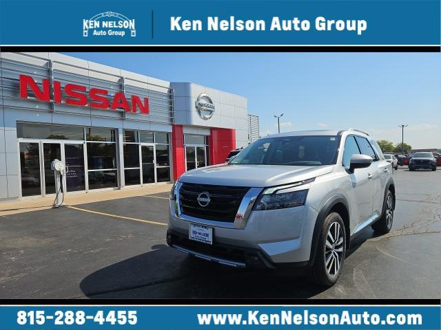 new 2025 Nissan Pathfinder car, priced at $45,799