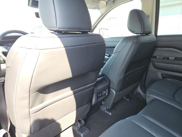 new 2025 Nissan Pathfinder car, priced at $45,799