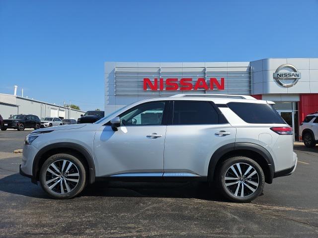 new 2025 Nissan Pathfinder car, priced at $45,799