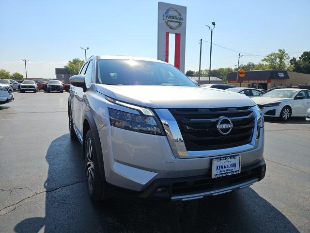 new 2025 Nissan Pathfinder car, priced at $45,799