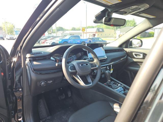 new 2025 Jeep Compass car, priced at $35,999