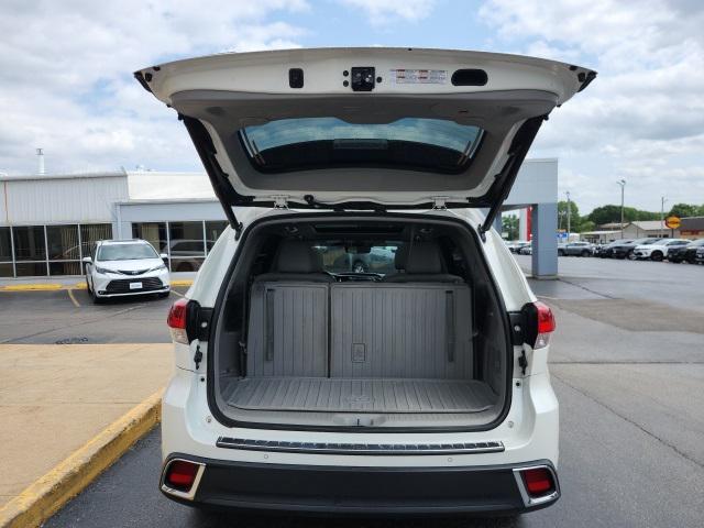 used 2019 Toyota Highlander car, priced at $27,974