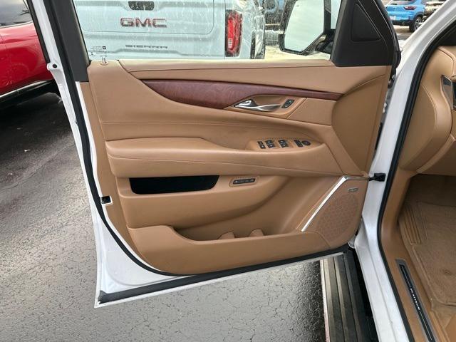 used 2017 Cadillac Escalade car, priced at $34,499