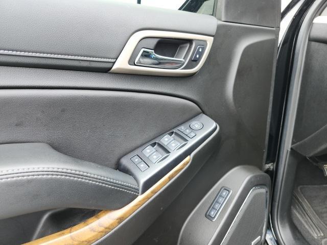 used 2020 GMC Yukon car, priced at $45,995