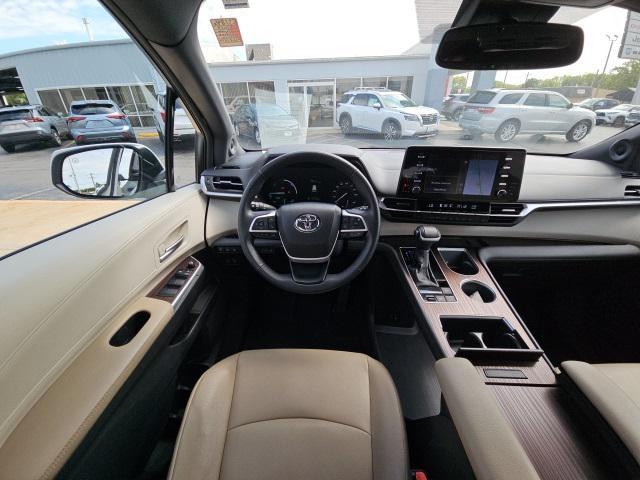 used 2023 Toyota Sienna car, priced at $42,998