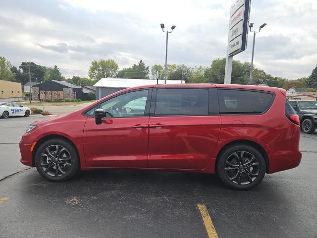 new 2026 Chrysler Pacifica car, priced at $42,530