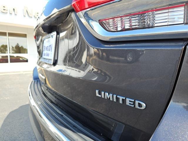 used 2017 Jeep Grand Cherokee car, priced at $13,995