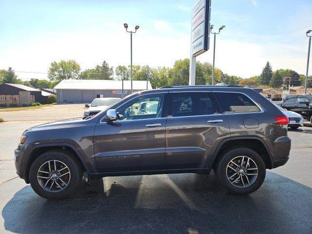 used 2017 Jeep Grand Cherokee car, priced at $13,995