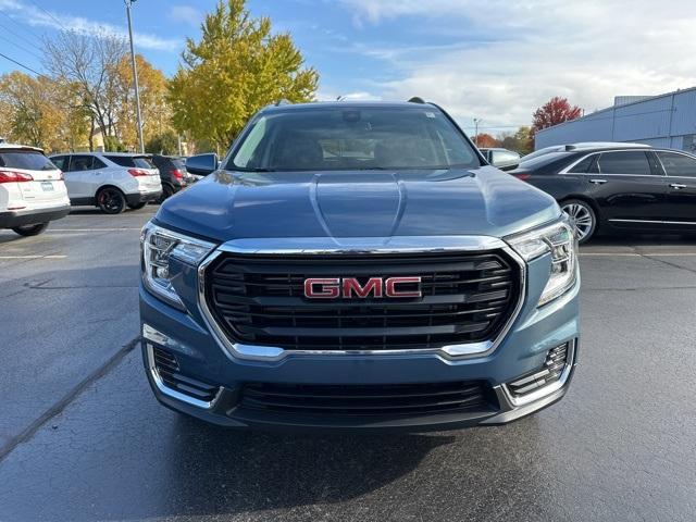 new 2024 GMC Terrain car, priced at $33,117