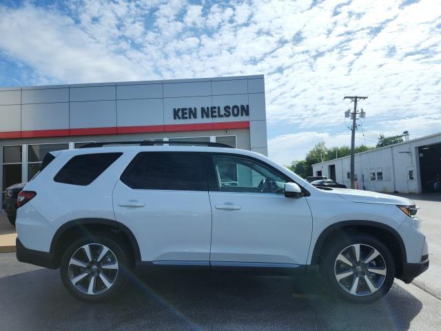 used 2025 Honda Pilot car, priced at $47,793