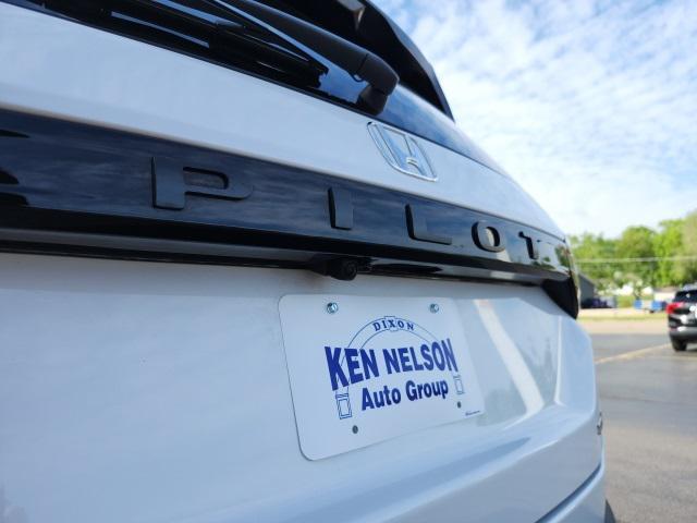 used 2025 Honda Pilot car, priced at $47,793