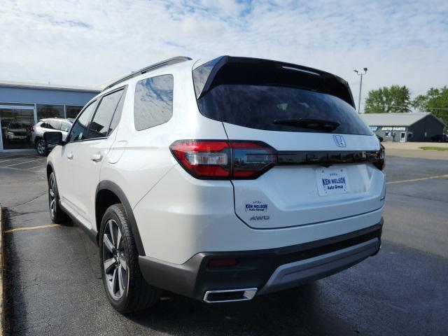 used 2025 Honda Pilot car, priced at $47,793
