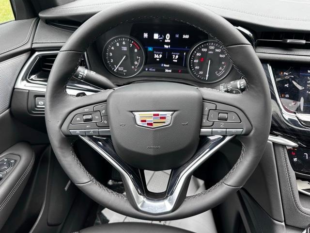 new 2025 Cadillac XT6 car, priced at $61,690