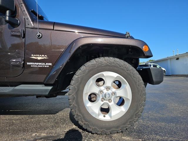 used 2013 Jeep Wrangler Unlimited car, priced at $15,995