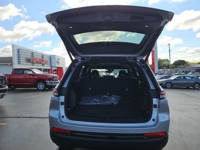 new 2025 Jeep Grand Cherokee car, priced at $52,281