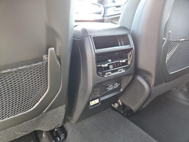 new 2025 Jeep Grand Cherokee car, priced at $42,296