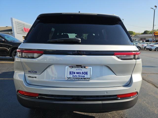 new 2025 Jeep Grand Cherokee car, priced at $42,296