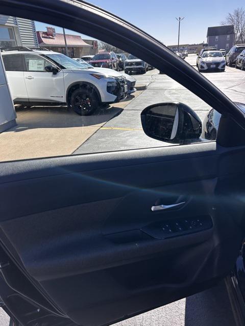 new 2025 Nissan Kicks car, priced at $27,916