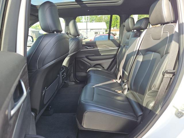 used 2024 Jeep Grand Cherokee car, priced at $40,995