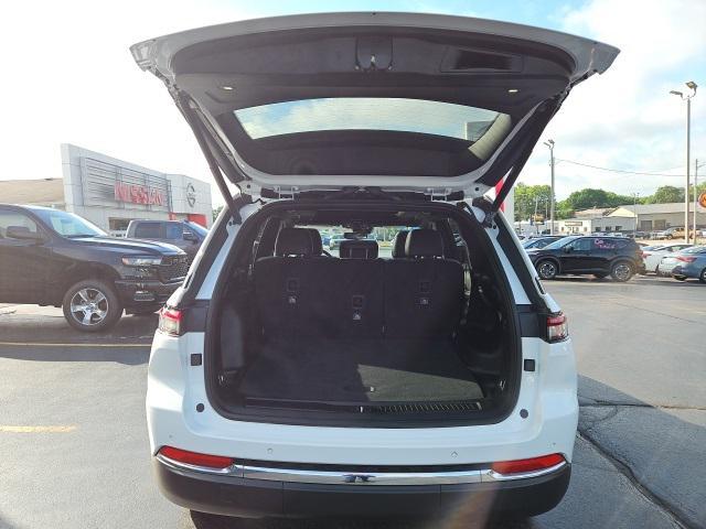 used 2024 Jeep Grand Cherokee car, priced at $40,995