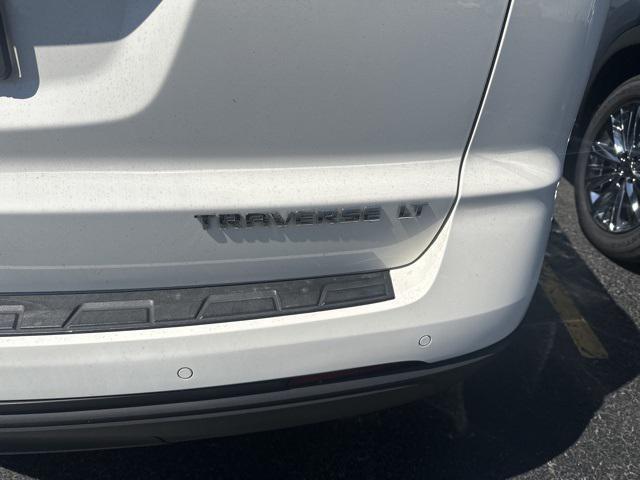 used 2015 Chevrolet Traverse car, priced at $10,995