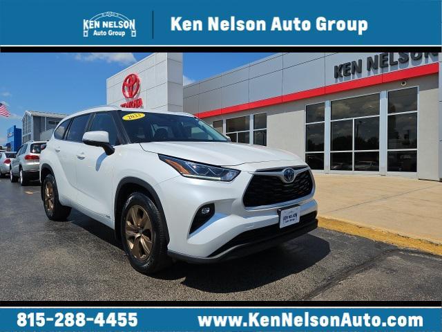 used 2023 Toyota Highlander Hybrid car, priced at $43,595