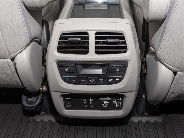 used 2022 Honda Pilot car, priced at $28,495