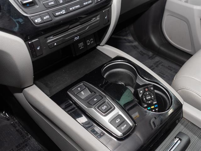 used 2022 Honda Pilot car, priced at $28,495