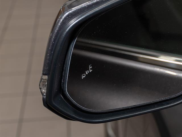 used 2022 Toyota Highlander car, priced at $39,495