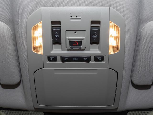 used 2022 Toyota Highlander car, priced at $39,495